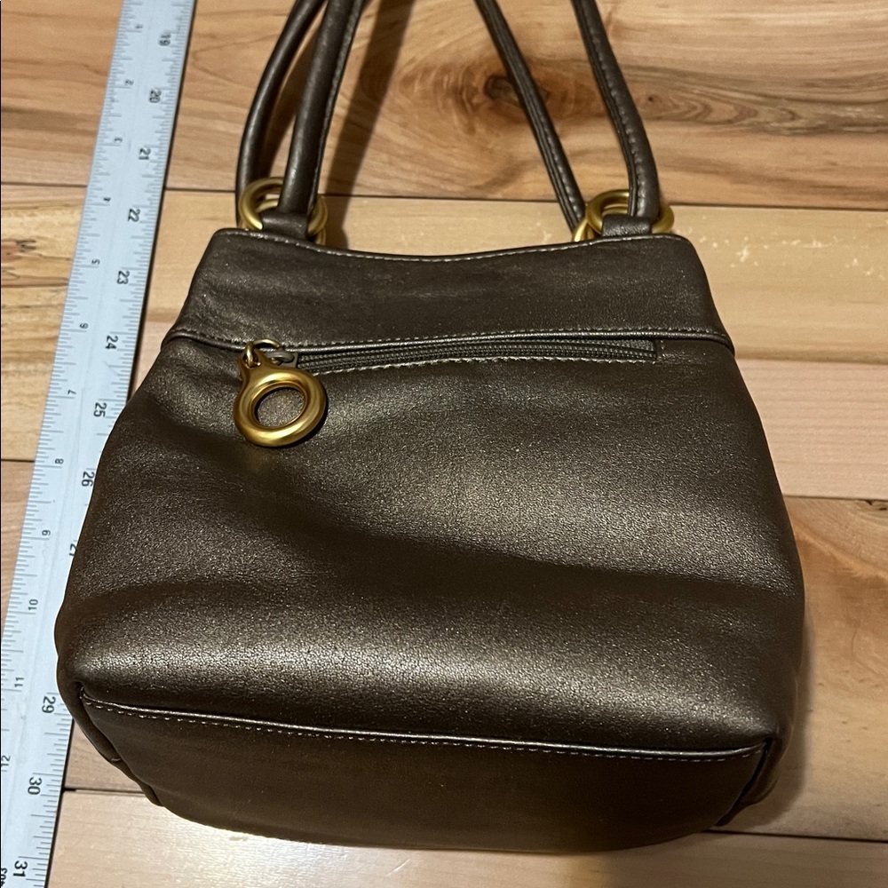 Chic Vintage Bronze Leather Bag - Picture 4 of 17